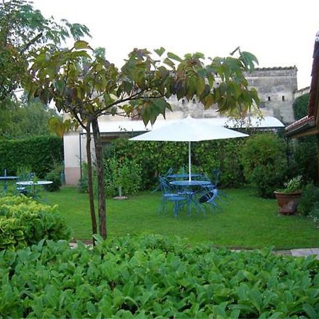 Hotel Entre 2 Mers Proche Bordeaux Carbon-Blanc Exterior foto