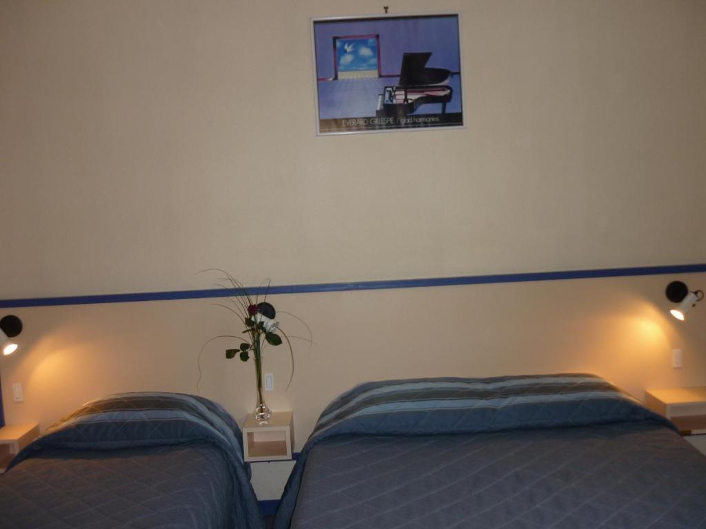 Hotel Entre 2 Mers Proche Bordeaux Carbon-Blanc Zimmer foto